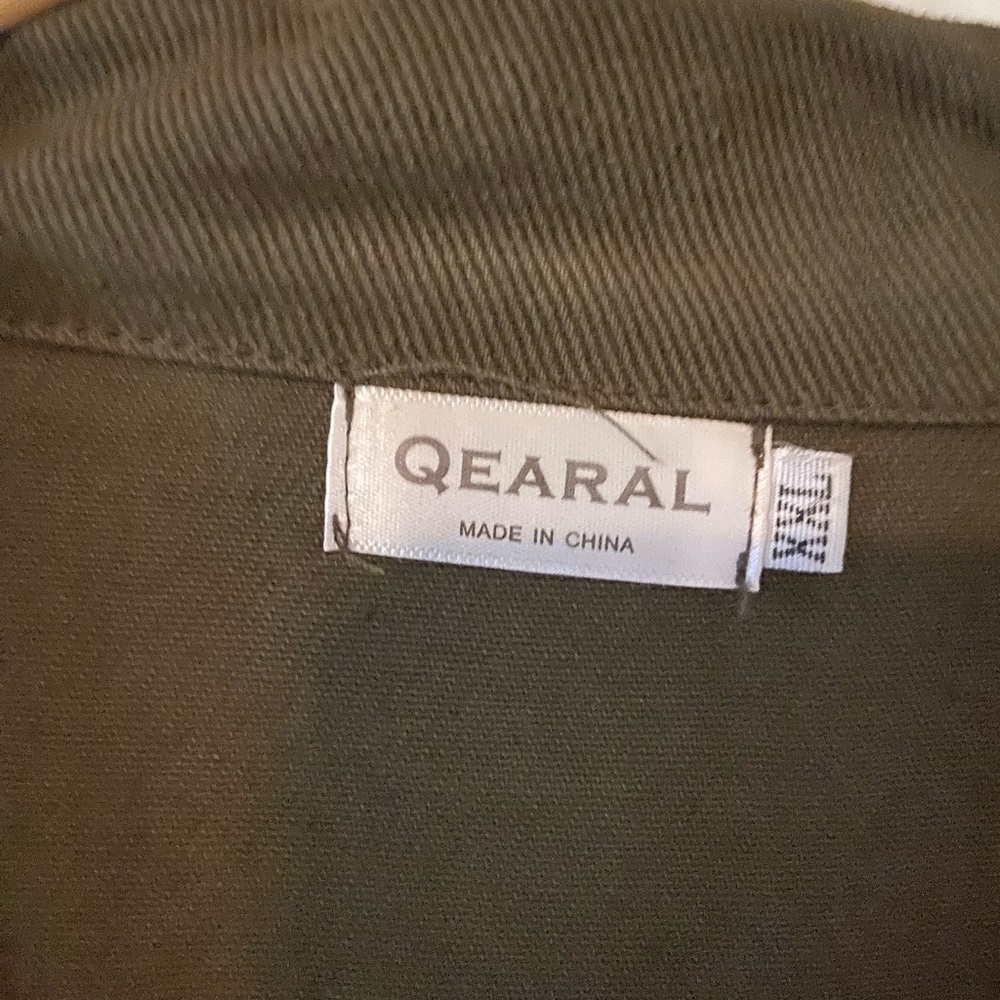Olive Utility Sleeveless Jacket Vest - Picture 3 of 4